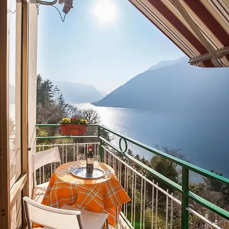 Casa Vacanza Lera Apartment