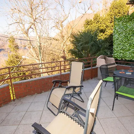 Casa Vacanza Lera Apartment