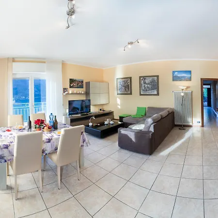 Casa Vacanza Lera Apartment *